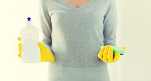 Dust and allergen removal during mattress cleaning in Isle Of Dogs